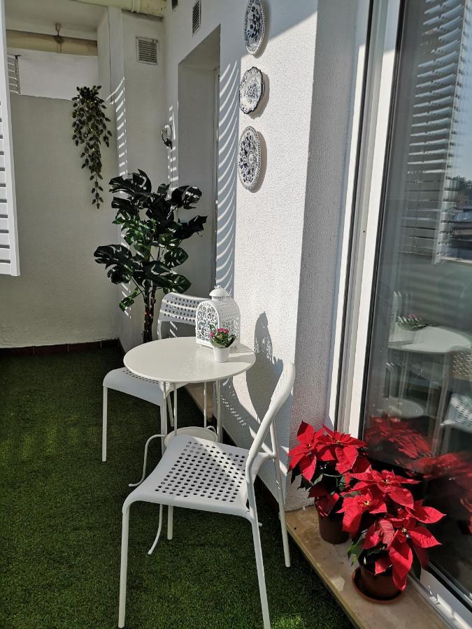 Piso Sevilla Gelves ภายนอก รูปภาพ